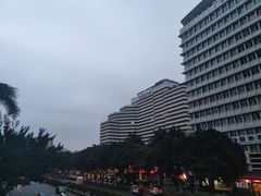 -广东大厦酒店(广州北京路步行街纪念堂地铁站店)
