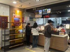 -麦当劳(上海虹桥站30B检票口楼上)
