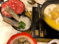 -鲜入围煮花胶鸡海鲜火锅