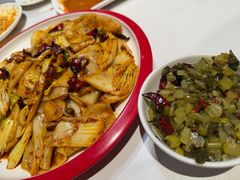 酸辣白菜-勇利赵家烤肉坊(纬二街店)