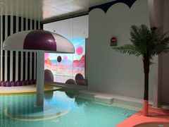 -涨巢·潮玩水疗局