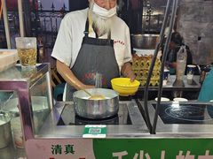 -马杰金城马爷牛奶鸡蛋醪糟·清真(正宁路店)
