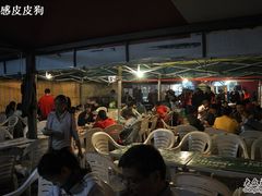 -布尔津河堤夜市