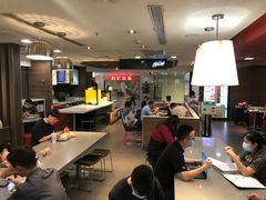 大堂-麦当劳(花城大道华穗路店)
