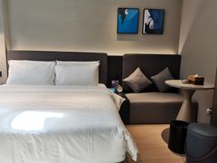 -舍居智能酒店(深圳宝安翻身地铁站店)