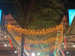 -三亚火车头万人海鲜广场