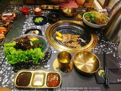 -黑牛の場烤肉(摩天活力城店)