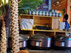 -野山舂·贵州现舂酸汤火锅(鸿通城店)