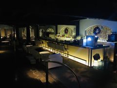 -穹六人间 people 6(岳阳路店)