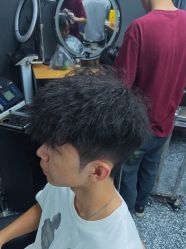 -藤野造型专业烫染接发