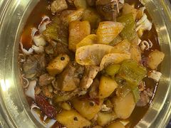 -牛一嘴·兰州牛肉面·大盘鸡(财富中心店)