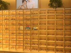 -一代眼镜·蔡司配镜(浦东大拇指广场店)