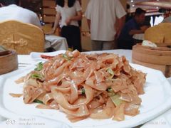 -御满江海鲜酒家(洛溪新城店)