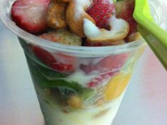 -三佰瑞冻酸奶(凯德MALL店)