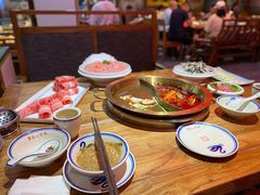 -小天鹅火锅·一线江景洪鼎旗舰店(洪崖洞店)