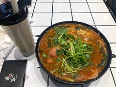 -肥汁米蘭香港米线(长宁来福士店)