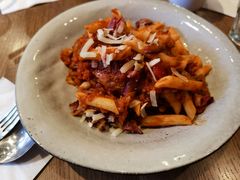 烩牛肉三角豆番茄酱意式空心面-Wagas沃歌斯(尚街店)