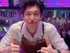 -OZONE 顶楼酒吧(香港丽思卡尔顿酒店)