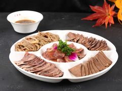 -高玛纳驴肉火烧(一世界店)