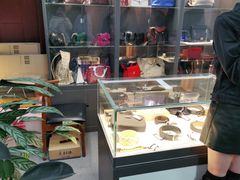 -用真奢侈品名表名包回收中心(朝阳万达店)