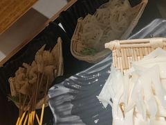 -佬土鹅肠火锅(中建大观店)