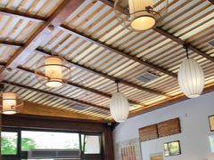 靠窗位-笑来喜馄饨小笼工坊店(湖滨街店)