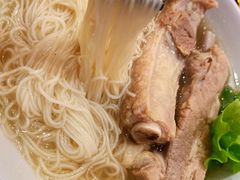 特级龙骨面线汤-松发肉骨茶SongFa(静安嘉里中心店)