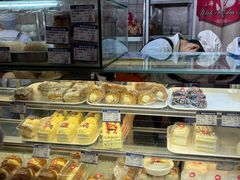 -白玉兰食品甜凤店(合生汇店)