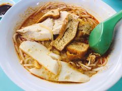 -亚王咖喱鸡米粉面