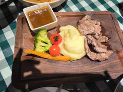 -小主人西餐厅 master table(青年中路店)