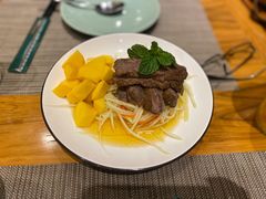 芒果牛肉沙拉-mango tree芒果树泰国餐厅(青岛万象城店)