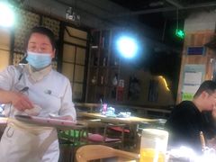-洪氏嗨捞·广东猪肚鸡·椰子鸡火锅(西咸万象城店)