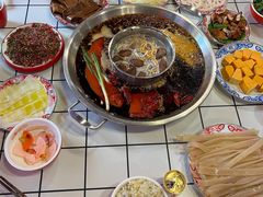 -肆拖贰市井火锅(军师店)