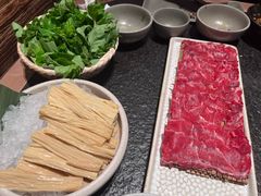 -三出山火锅(南京万象天地店)