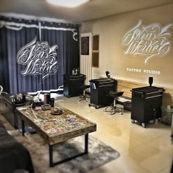 -SNOW TATTOO STUDIO