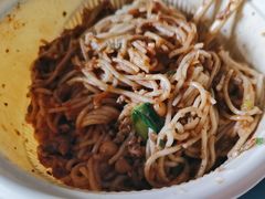 -咪咪川菜(太乙路店)