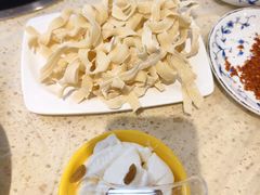 -九寨特色牦牛肉汤锅 羊肉汤锅