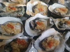 -蚝哥花姐湛江烤生蚝(美丽湾市场店)