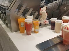 -喜茶(杭州滨江宝龙店)