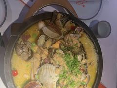 -鸣记脆皮烤鱼·海鲜烤鱼(三八广场店)