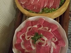-老牌坊云南鱼豆花火锅(嵩山店)