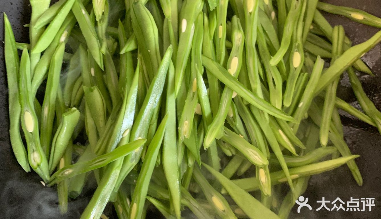 简单好吃又营养的辣炒蒜香豆角