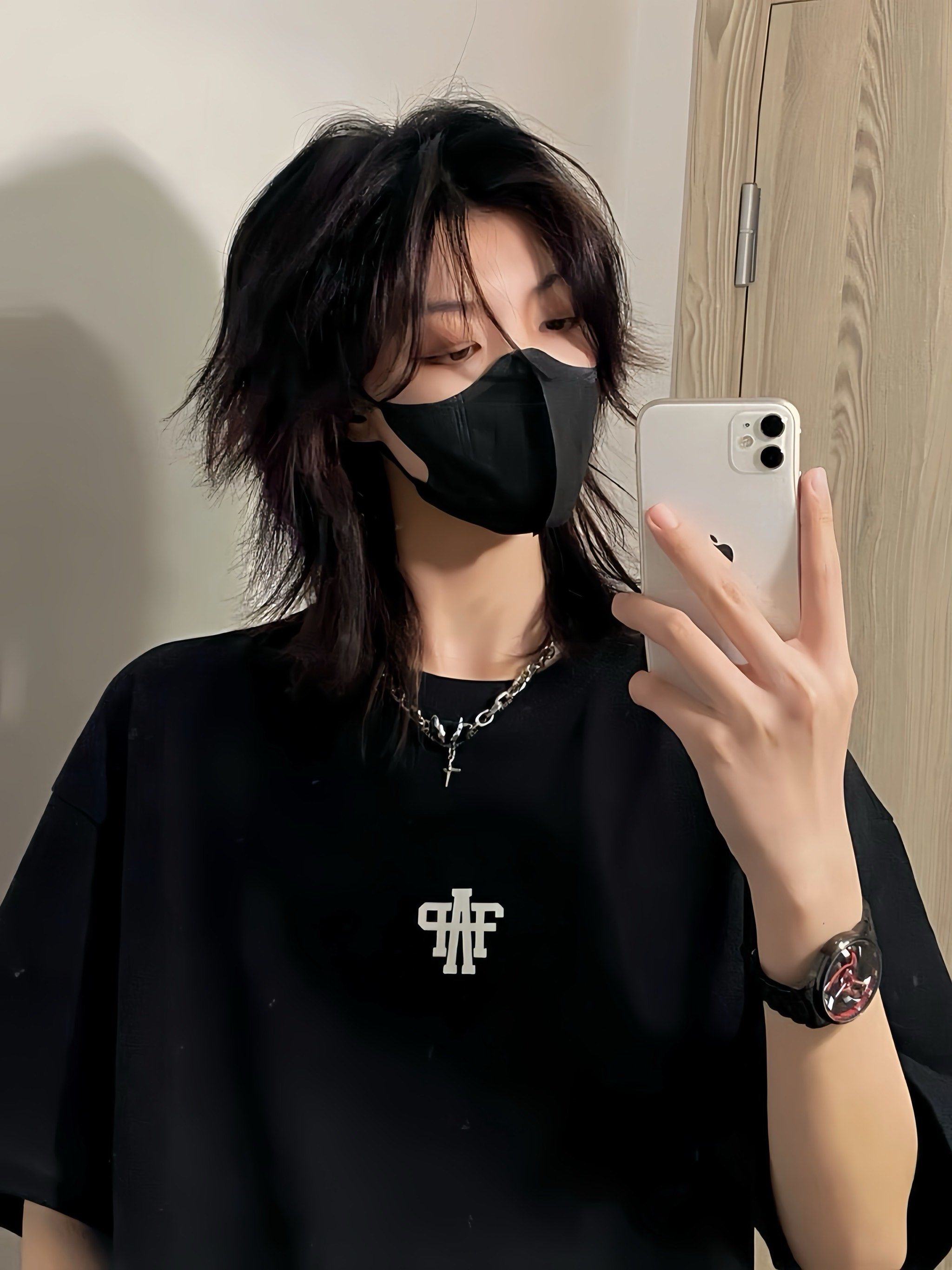 女生剪这款发型简直就是不要太帅,分分钟钟掰弯身
辺的姐妺緇
