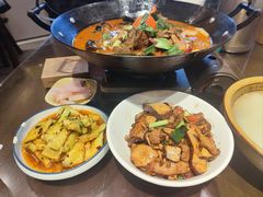 -富正毅三下锅·湘西韵味(天门山索道店)