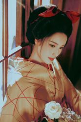 点击看大图 -持熹光年写真体验馆
