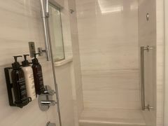 -上海前滩香格里拉大酒店