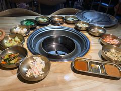 十道正宗韩国小菜-金顺韩式烤肉·网红烤肉店(广利路店)