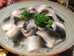 -草家酱蟹炭火烤肉店(珲春南路一店)
