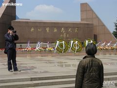 -上海市龙华烈士陵园