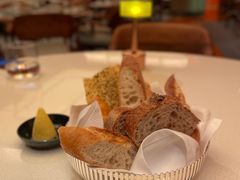 餐前面包配特制黄油-风雅厨